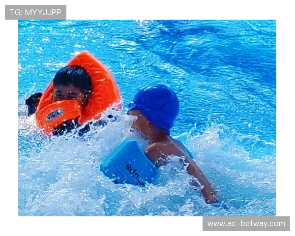 孤影刺客横行大海誓斩群寇踏浪闯关终极试炼